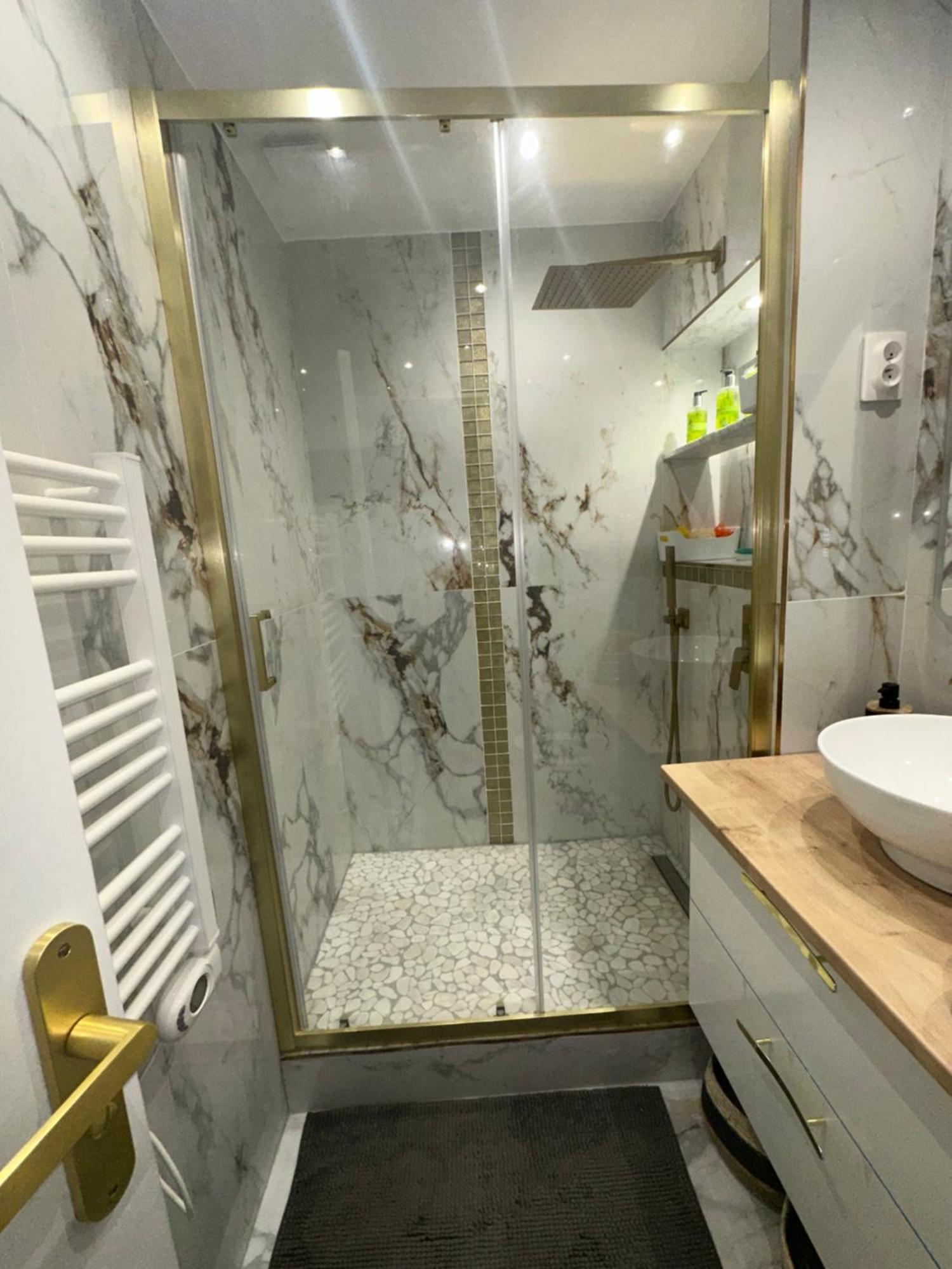 Appartement Parisien ภายนอก รูปภาพ