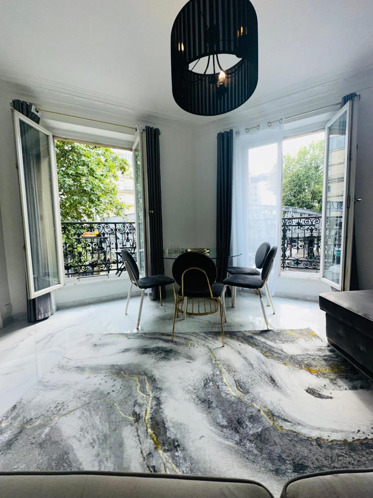 Appartement Parisien ภายนอก รูปภาพ